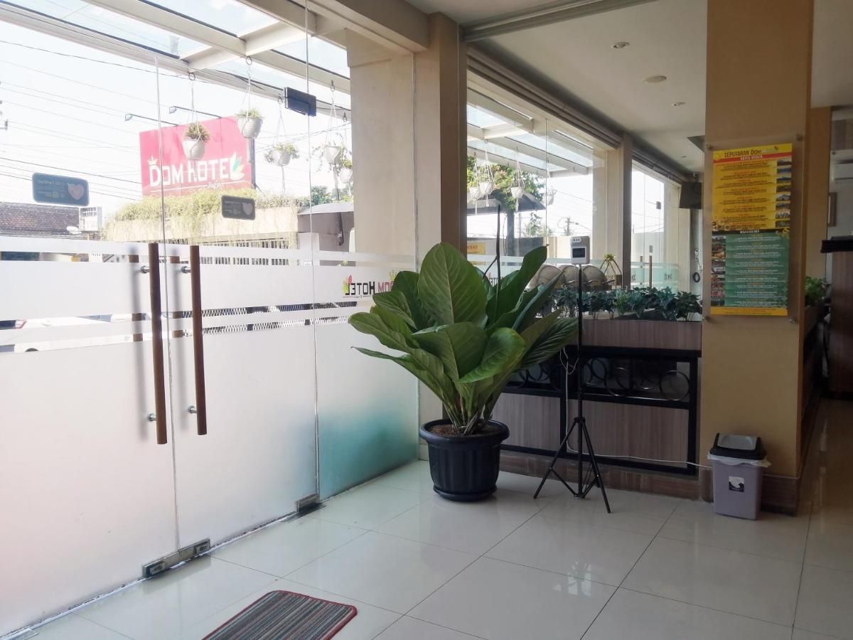 Dom Hotel Jogja Ngaglik Exterior foto